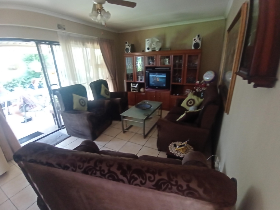 3 Bedroom Property for Sale in Suideroord Gauteng
