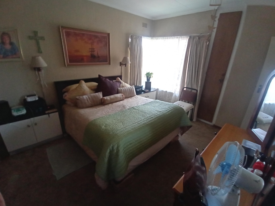 3 Bedroom Property for Sale in Suideroord Gauteng