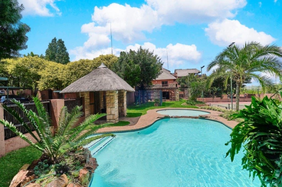 2 Bedroom Property for Sale in Sunninghill Gauteng