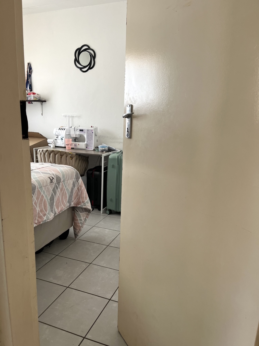 2 Bedroom Property for Sale in Noordwyk Gauteng