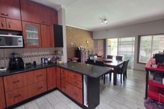 3 Bedroom Property for Sale in Garsfontein Gauteng