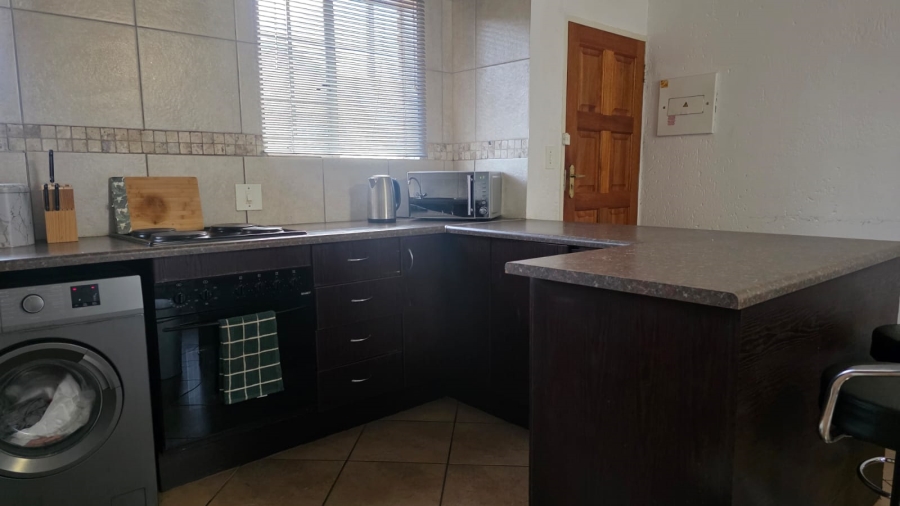 1 Bedroom Property for Sale in The Reeds Gauteng