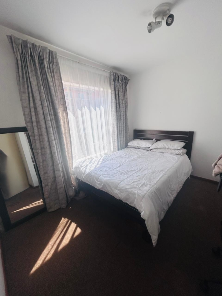 1 Bedroom Property for Sale in The Reeds Gauteng