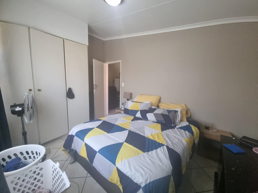 To Let 3 Bedroom Property for Rent in Elspark Gauteng