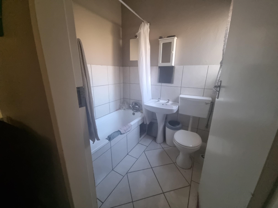 To Let 3 Bedroom Property for Rent in Elspark Gauteng