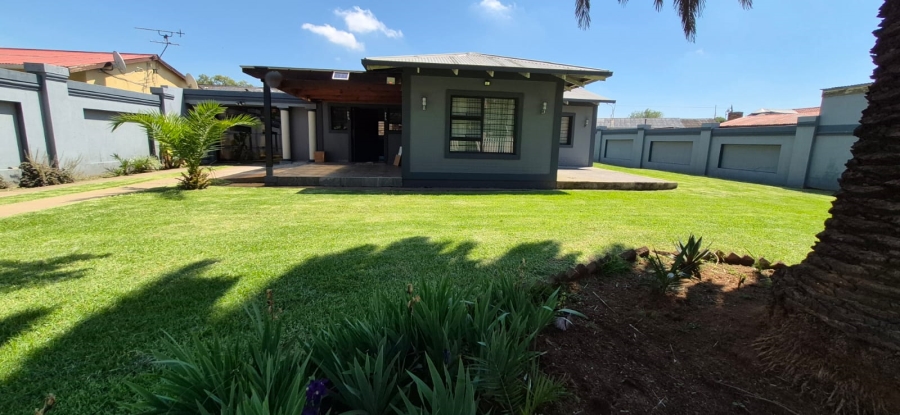 3 Bedroom Property for Sale in Comet Gauteng