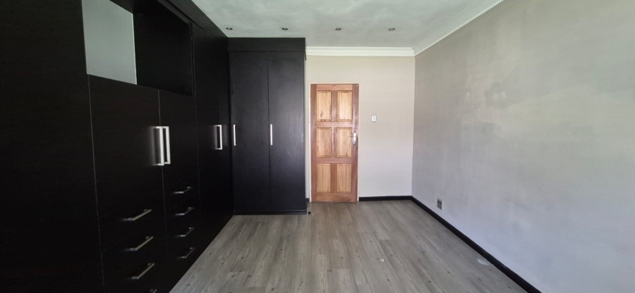 3 Bedroom Property for Sale in Comet Gauteng