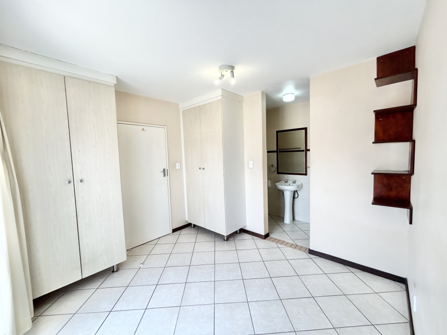 1 Bedroom Property for Sale in Sagewood Gauteng