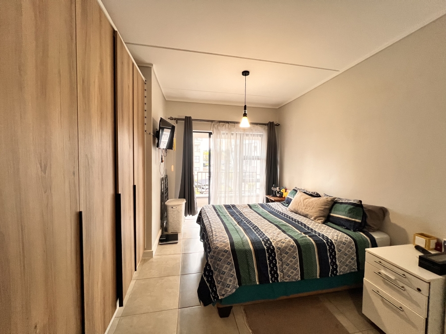 1 Bedroom Property for Sale in Waterfall Gauteng
