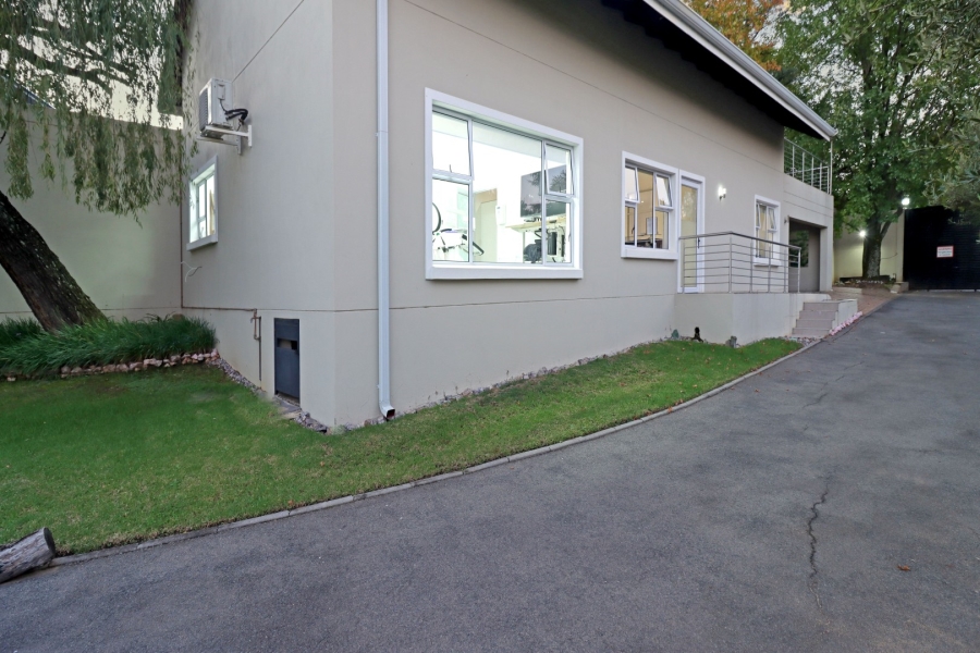 5 Bedroom Property for Sale in Bryanston Gauteng