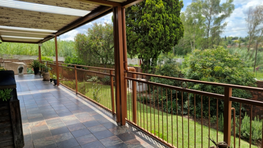 4 Bedroom Property for Sale in Whitney Gardens Gauteng