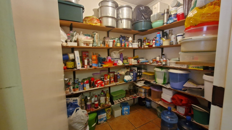 4 Bedroom Property for Sale in Whitney Gardens Gauteng