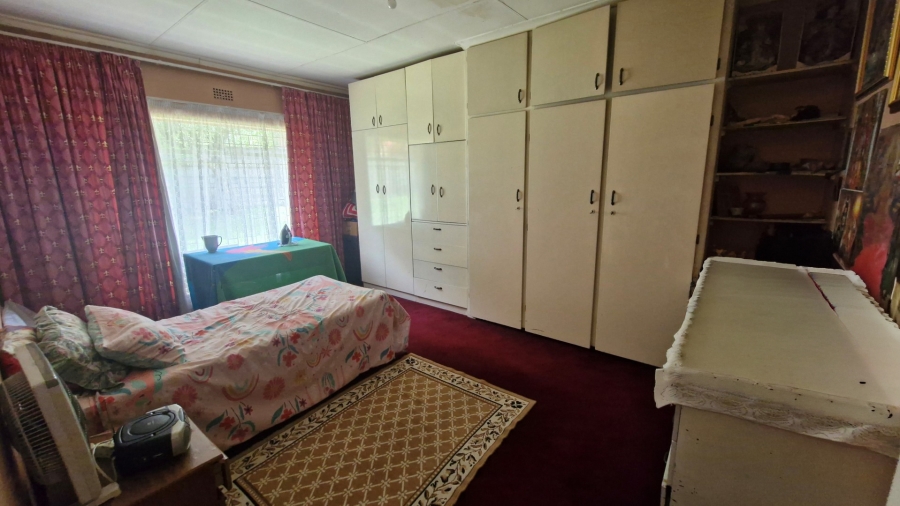 4 Bedroom Property for Sale in Whitney Gardens Gauteng