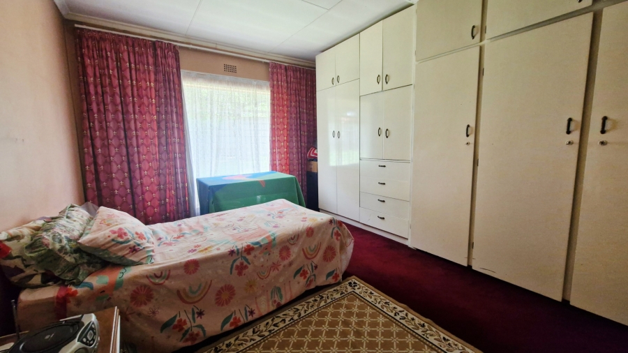 4 Bedroom Property for Sale in Whitney Gardens Gauteng