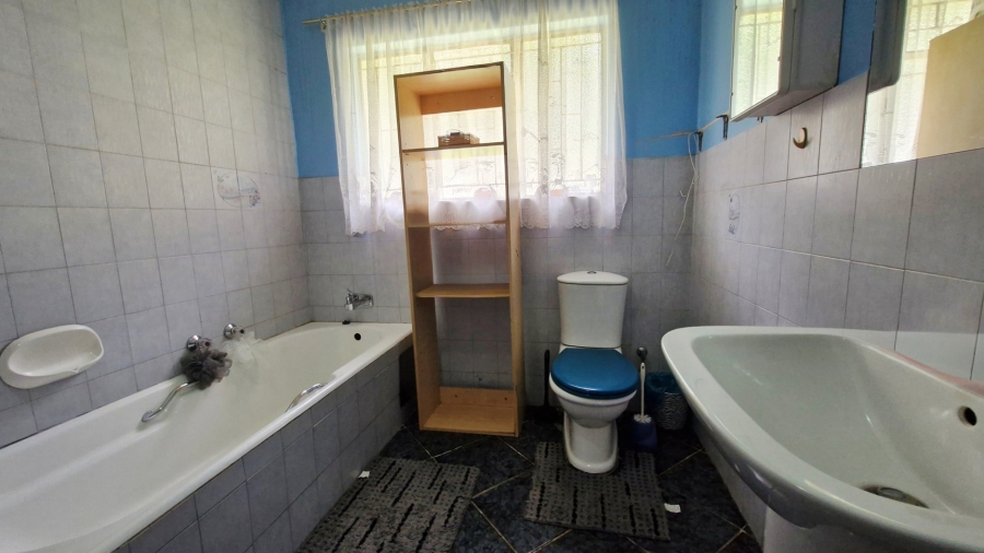 4 Bedroom Property for Sale in Whitney Gardens Gauteng