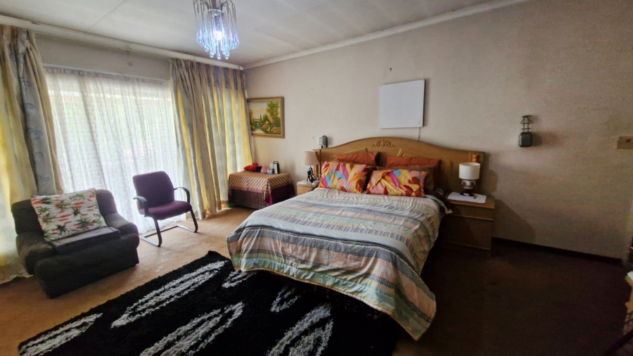 4 Bedroom Property for Sale in Whitney Gardens Gauteng