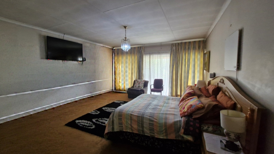 4 Bedroom Property for Sale in Whitney Gardens Gauteng