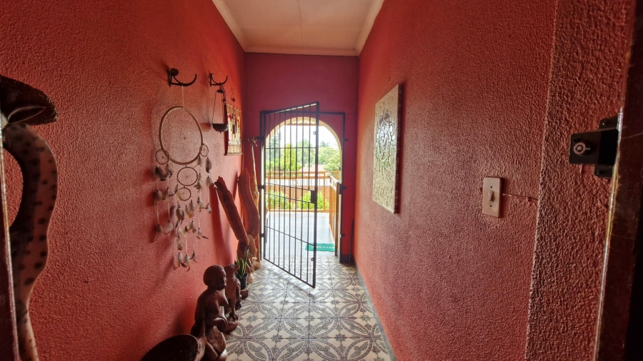 4 Bedroom Property for Sale in Whitney Gardens Gauteng