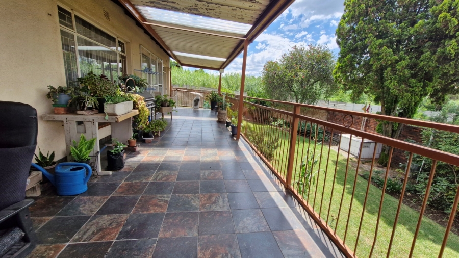4 Bedroom Property for Sale in Whitney Gardens Gauteng