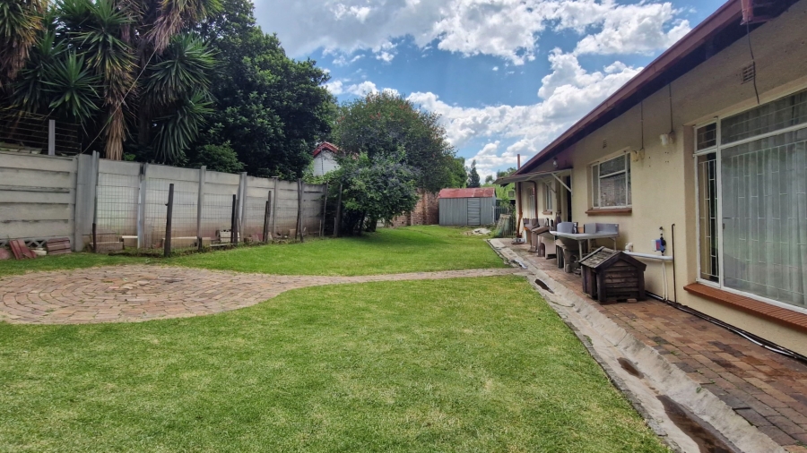 4 Bedroom Property for Sale in Whitney Gardens Gauteng