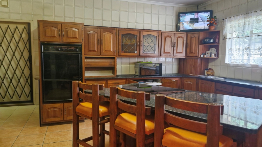 4 Bedroom Property for Sale in Whitney Gardens Gauteng
