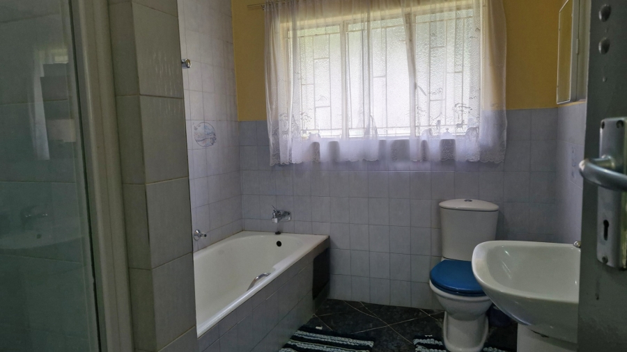 4 Bedroom Property for Sale in Whitney Gardens Gauteng