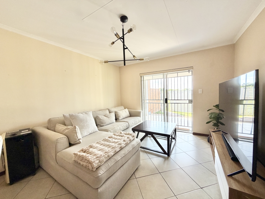 2 Bedroom Property for Sale in Monavoni Gauteng