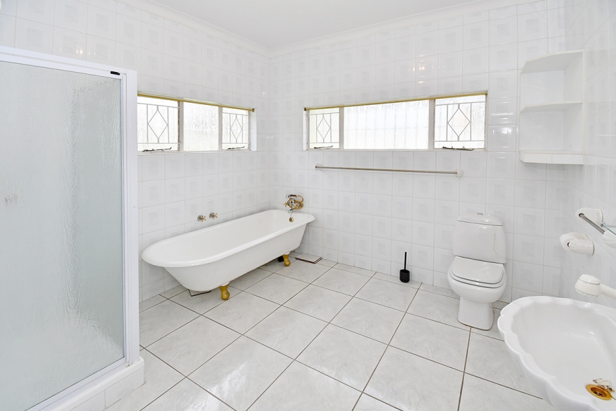 5 Bedroom Property for Sale in Bagleyston Gauteng