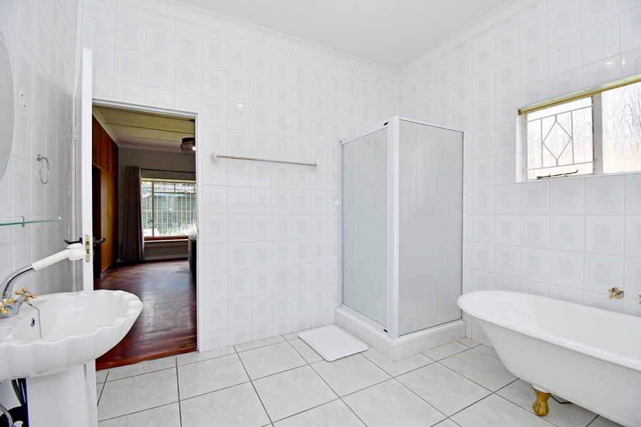 5 Bedroom Property for Sale in Bagleyston Gauteng