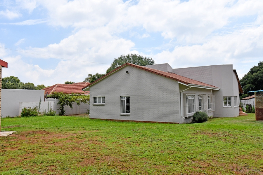 5 Bedroom Property for Sale in Bagleyston Gauteng