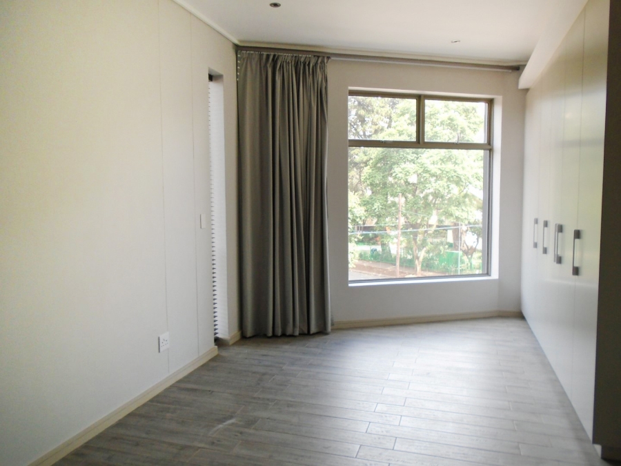 To Let 2 Bedroom Property for Rent in Melrose Gauteng