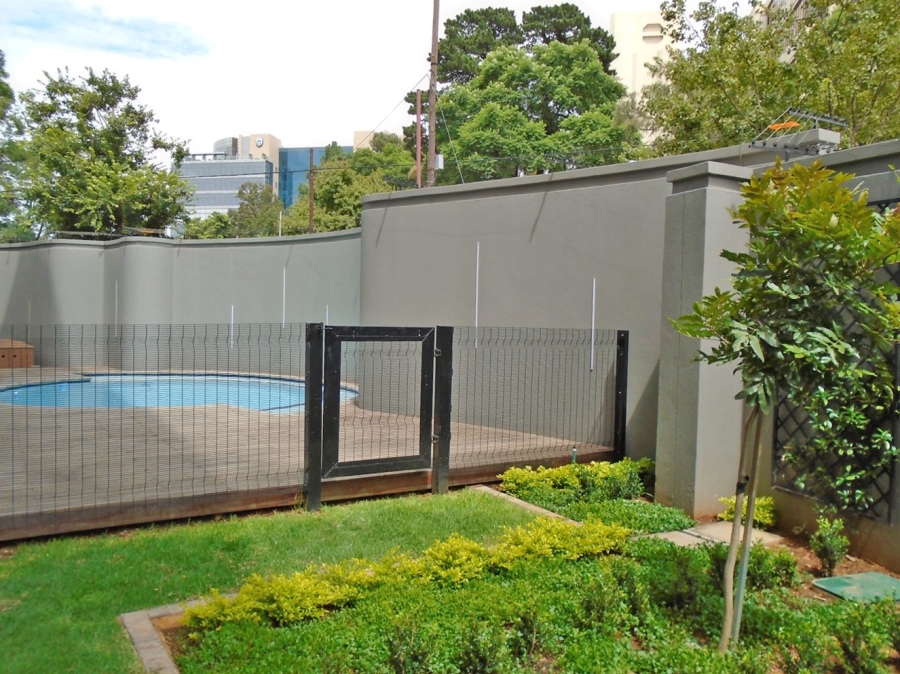 To Let 2 Bedroom Property for Rent in Melrose Gauteng