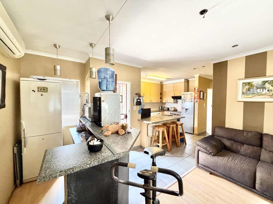 3 Bedroom Property for Sale in Amberfield Gauteng