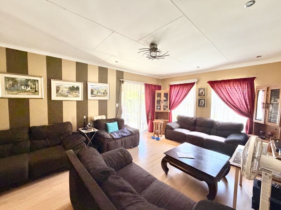 3 Bedroom Property for Sale in Amberfield Gauteng