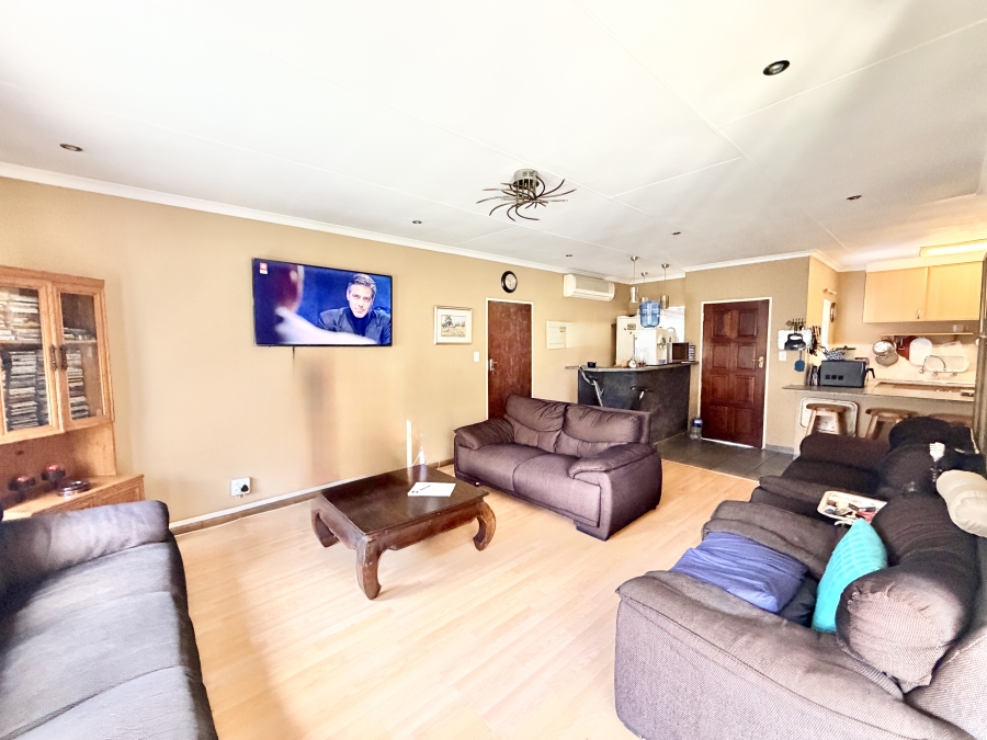 3 Bedroom Property for Sale in Amberfield Gauteng