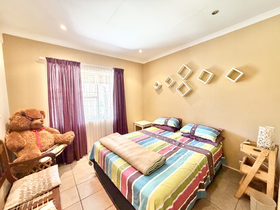 3 Bedroom Property for Sale in Amberfield Gauteng