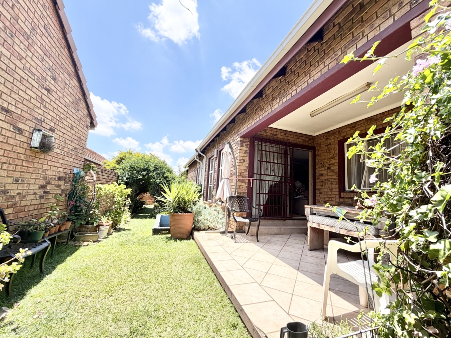 3 Bedroom Property for Sale in Amberfield Gauteng