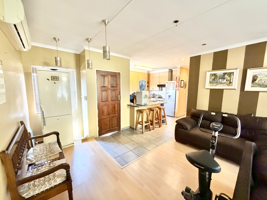 3 Bedroom Property for Sale in Amberfield Gauteng