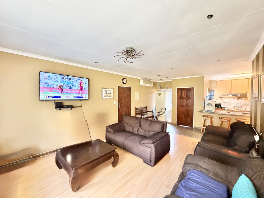 3 Bedroom Property for Sale in Amberfield Gauteng