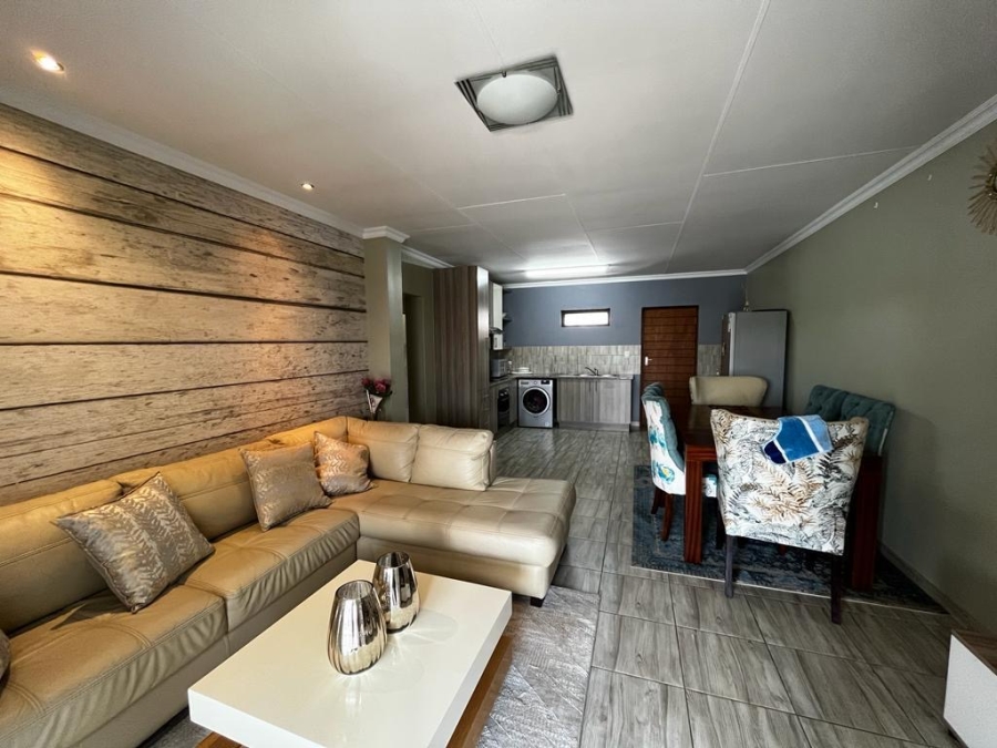 2 Bedroom Property for Sale in Noordwyk Gauteng