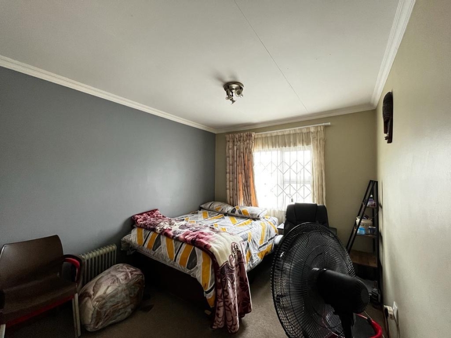 2 Bedroom Property for Sale in Noordwyk Gauteng