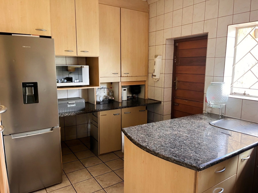 4 Bedroom Property for Sale in Sunningdale Gauteng