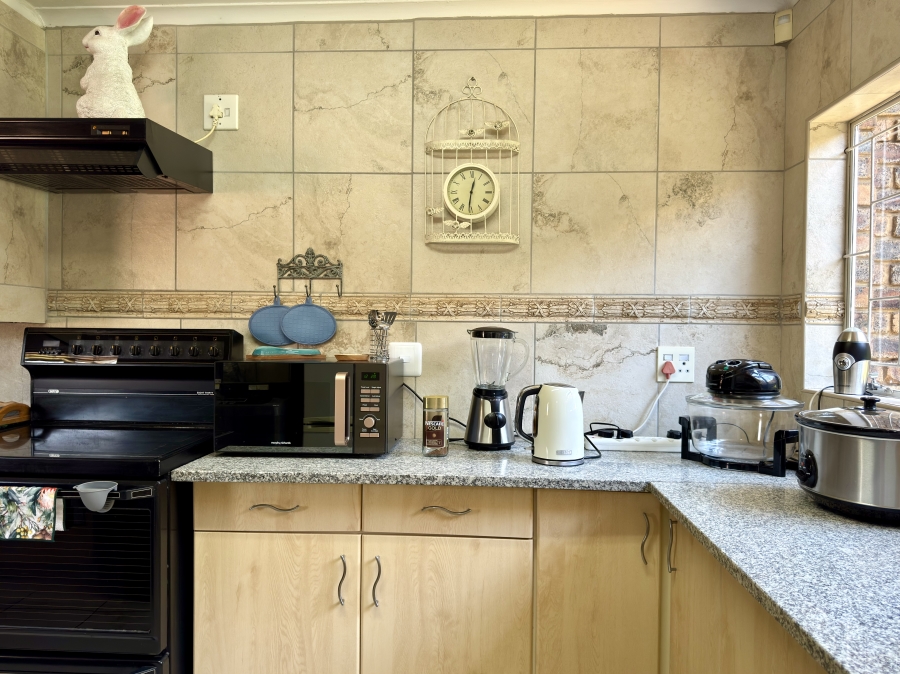 3 Bedroom Property for Sale in Glen Lauriston Gauteng