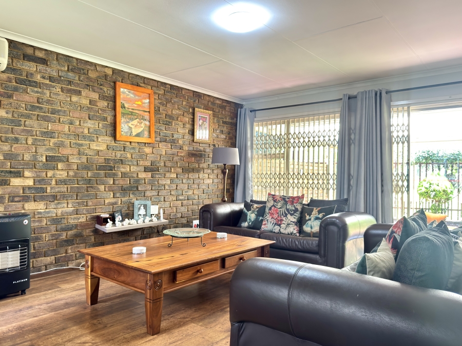 3 Bedroom Property for Sale in Glen Lauriston Gauteng