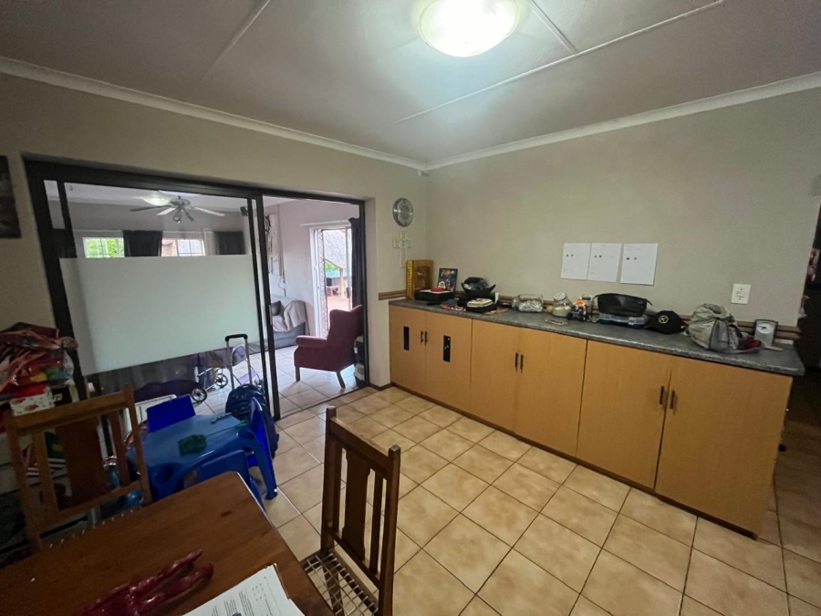 To Let 3 Bedroom Property for Rent in Rooihuiskraal North Gauteng