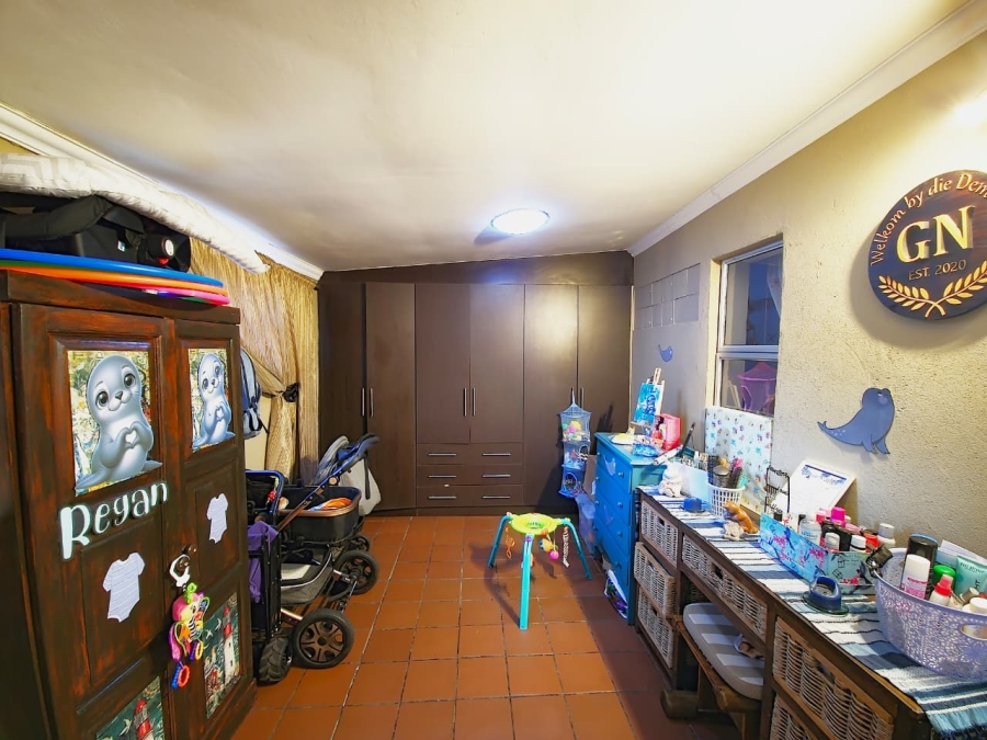 2 Bedroom Property for Sale in Dorandia Gauteng