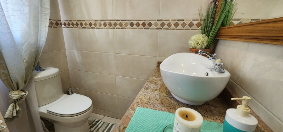 3 Bedroom Property for Sale in Mountain View Gauteng