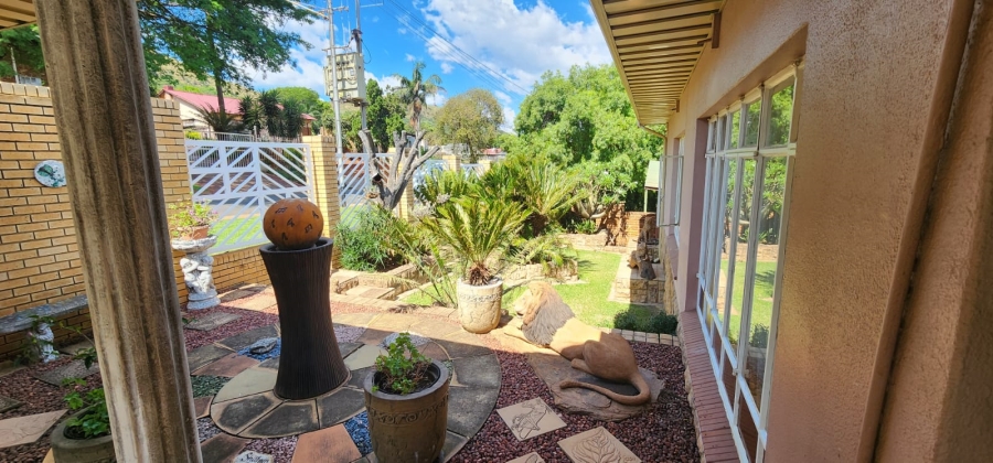 3 Bedroom Property for Sale in Mountain View Gauteng