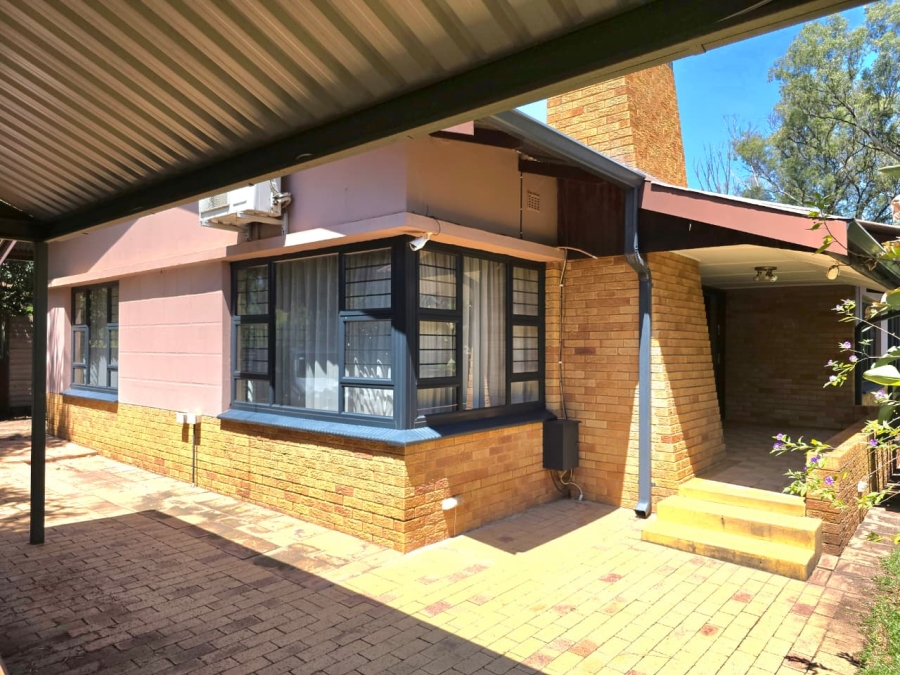 To Let 3 Bedroom Property for Rent in Rietfontein SH Gauteng
