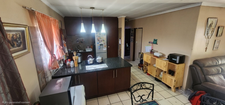 3 Bedroom Property for Sale in Mountain View Gauteng